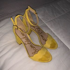 Suede lemon sandals worn twice SUPER cute color